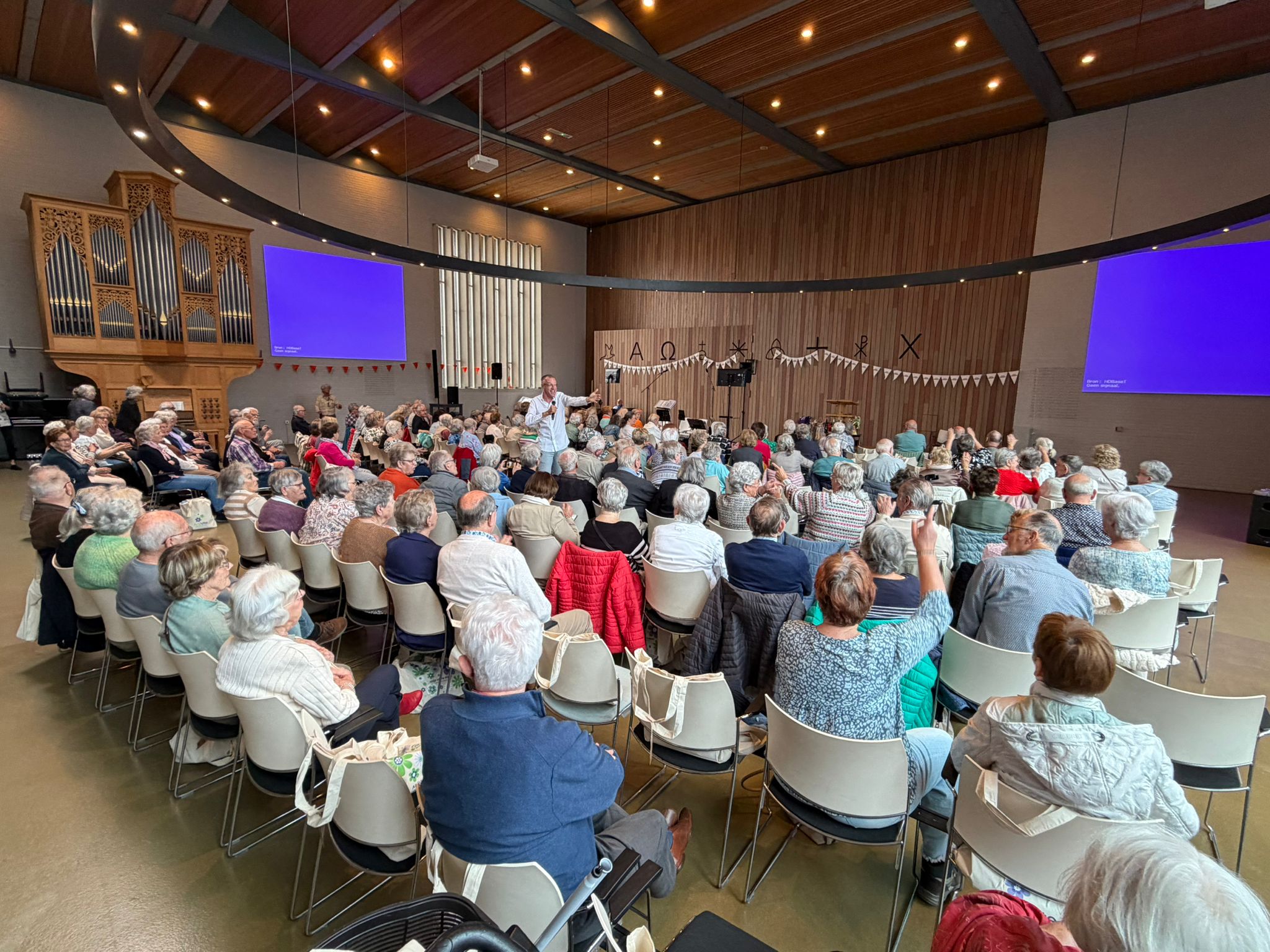 Marco de Hollander treedt op