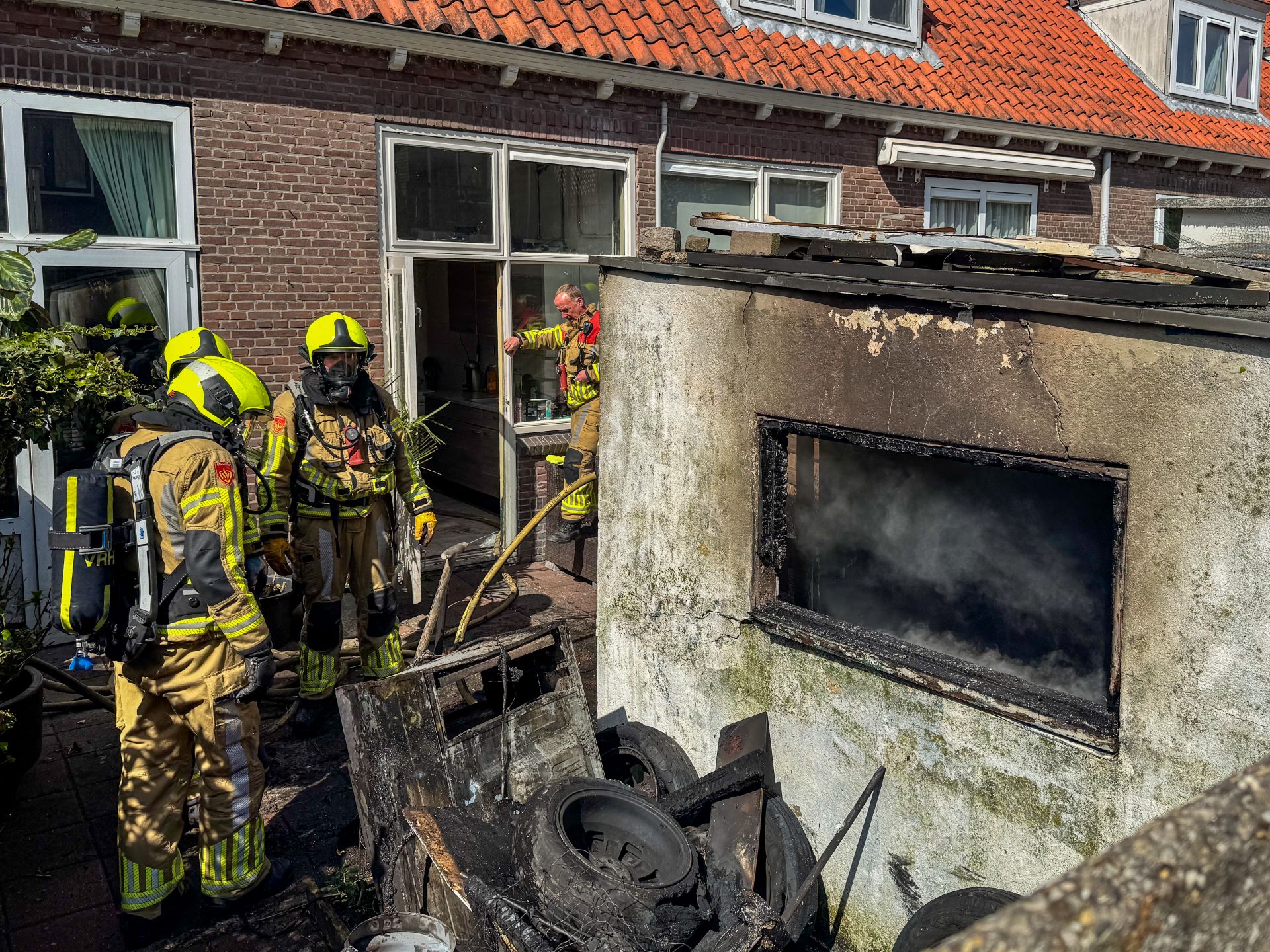 Schuurbrand Van Speykstraat in Leiden. (Foto: Regio Leiderdorp)