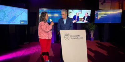 Esther Mieremet en Charles Groenhuijsen tijdens de uitslagenavond. (Foto: Centraal+).