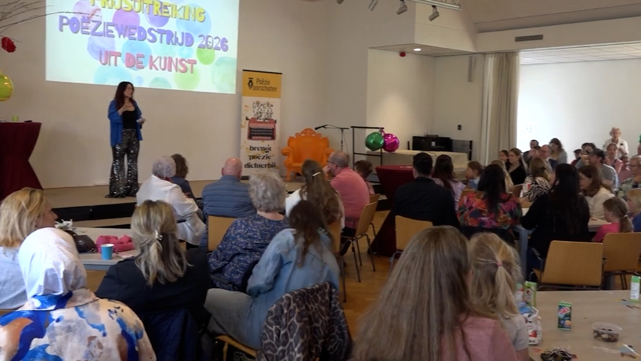 De prijsuitreiking in het Bondsgebouw