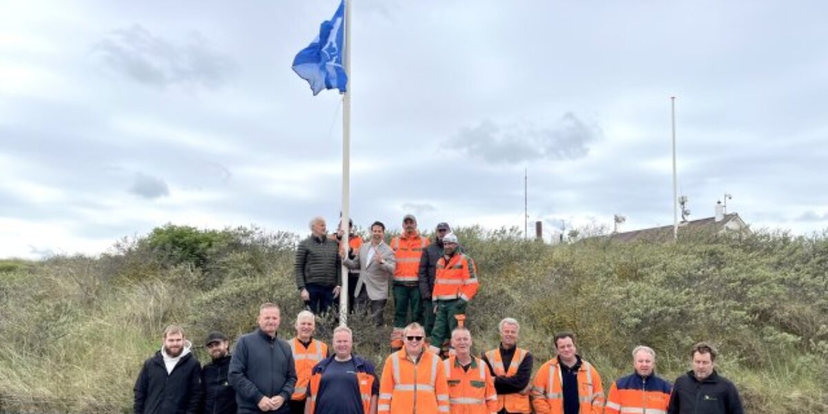Blauwe Vlag opnieuw toegekend aan Wassenaarse kust