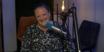 Doortje van Helden in de studio van Centraal+
