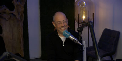 Marcel Adriaanse, een ondernemer in hart en nieren in de studio van Centraal+