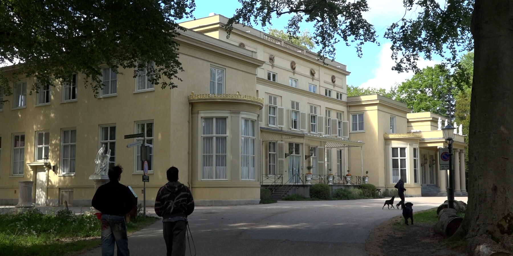 Laatste rondleiding Raadhuis de Paauw