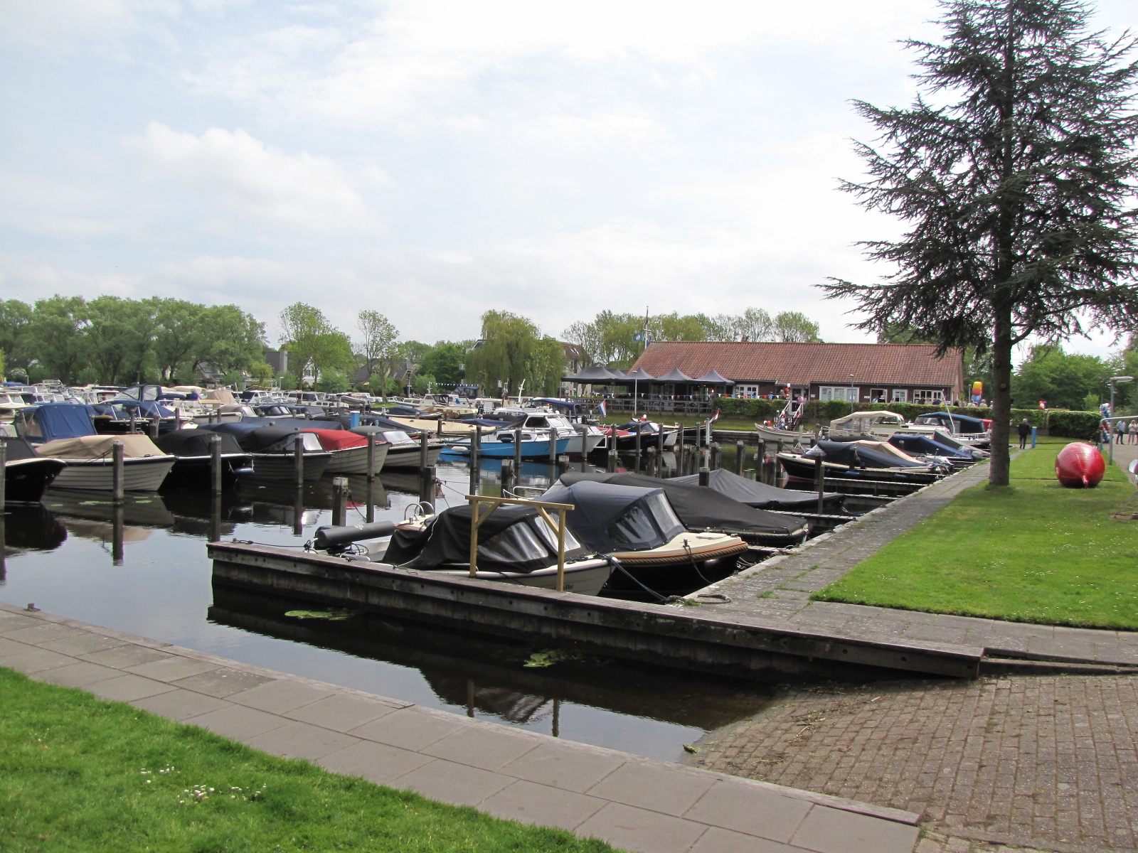 Zicht op de jachthaven. (Foto: Paul Aalbers)