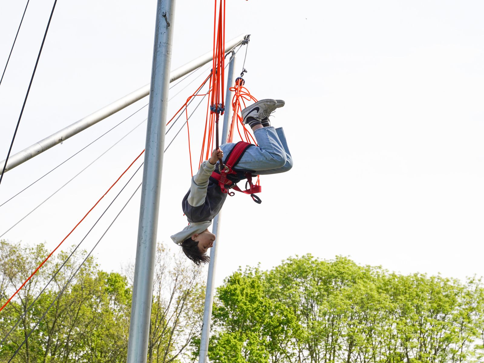 Ook de bungeetrampoline was weer populair.