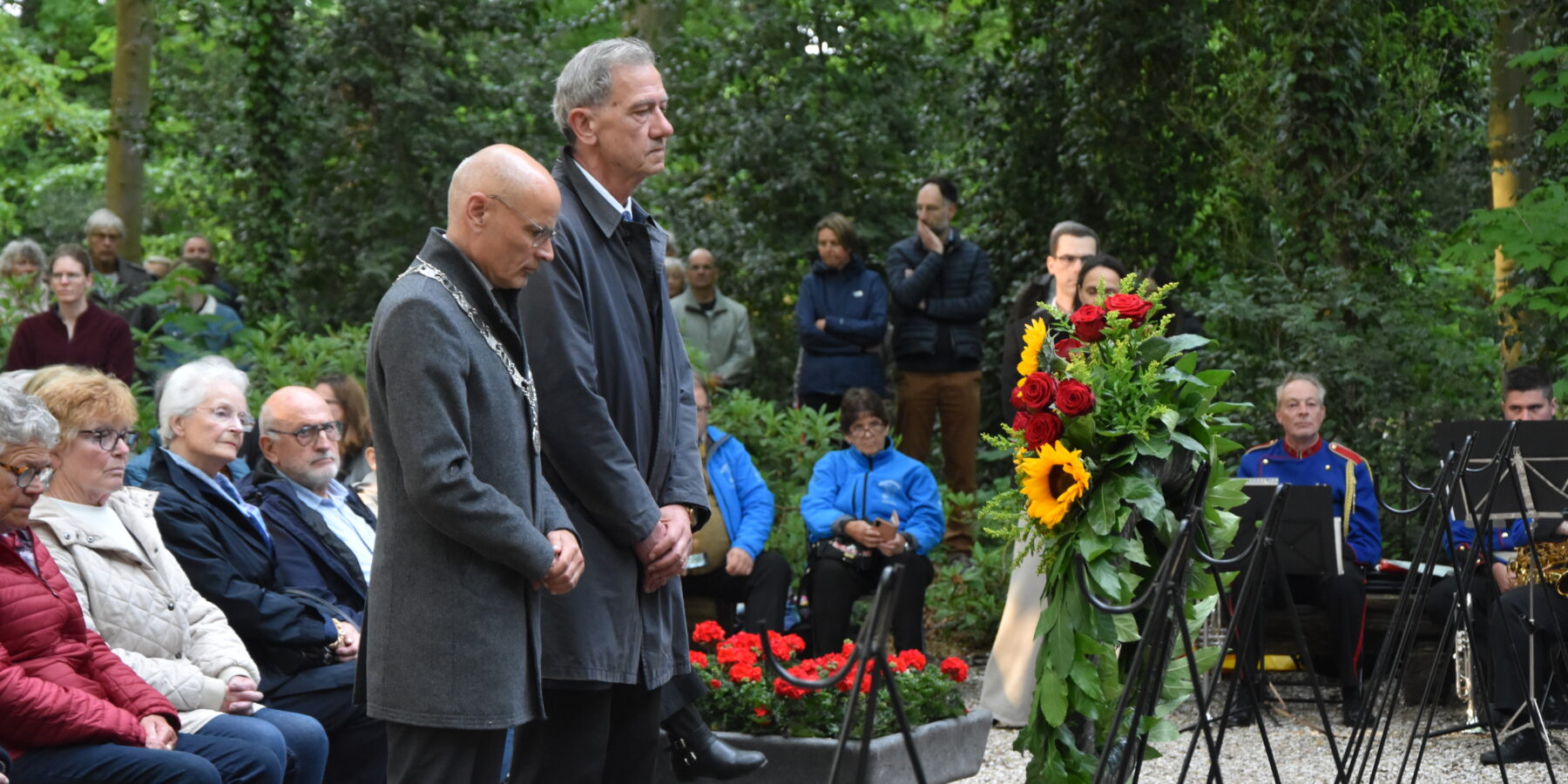 4 mei 2026 dodenherdenking Oegstgeest, Bos van Wijckerslooth