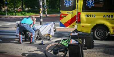 Maaltijdbezorger aangereden Hoge Rijndijk