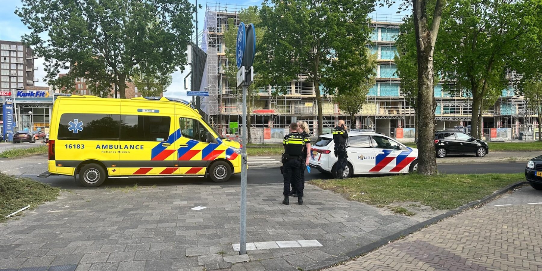 Motorrijder gewond bij botsing Lammenschansweg