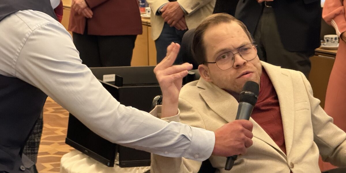 Wassenaarse commissieleden beëdigd: laatste activiteit in 'De Paauw'
