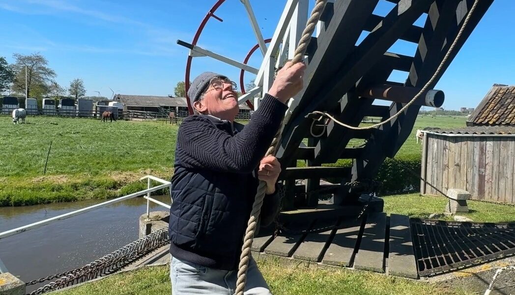 Op de fiets door 750 jaar Zoeterwoude: twaalf monumenten gooien de deuren open