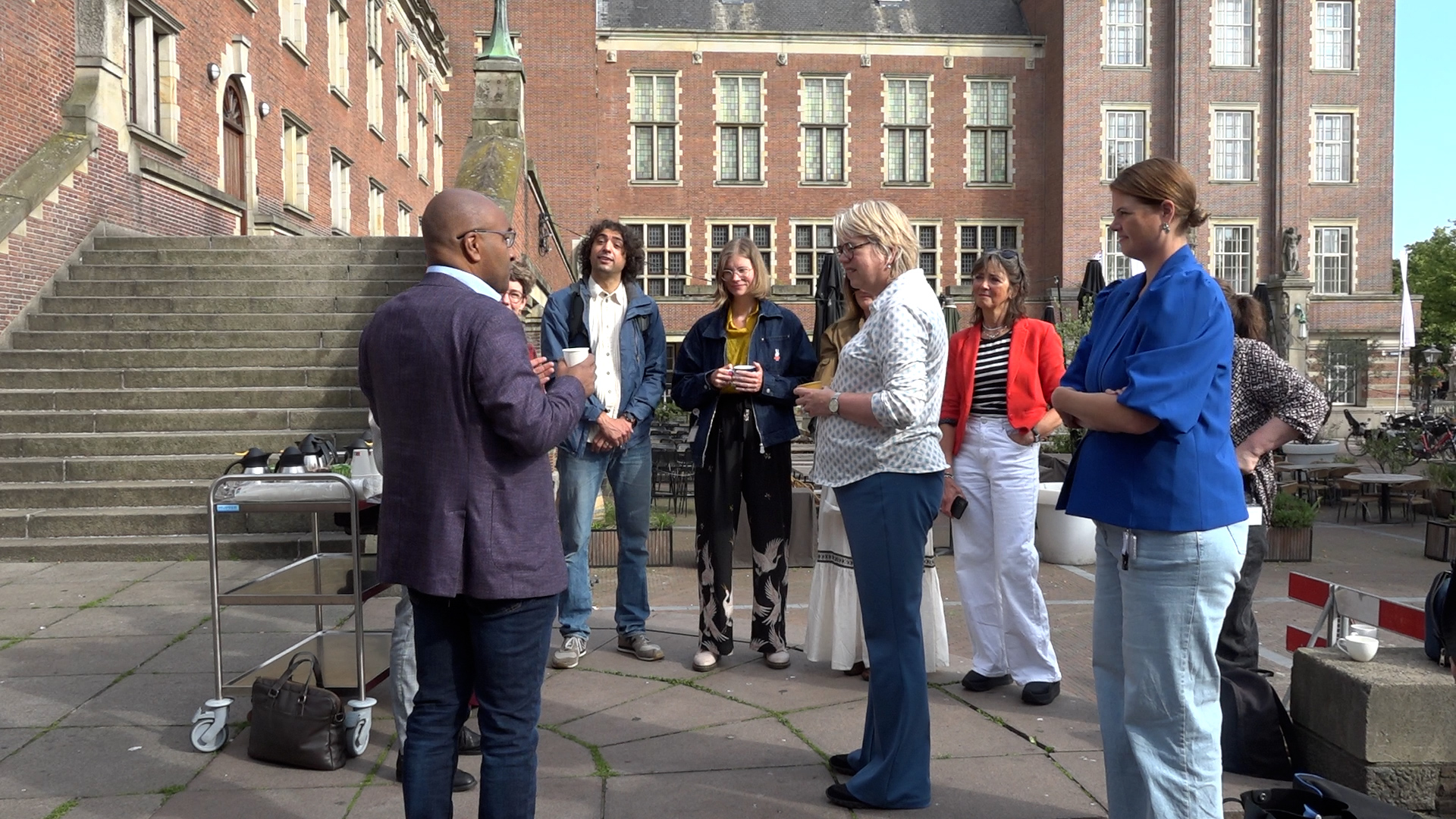 De bijeenkomst vond plaats bij het Stadhuis