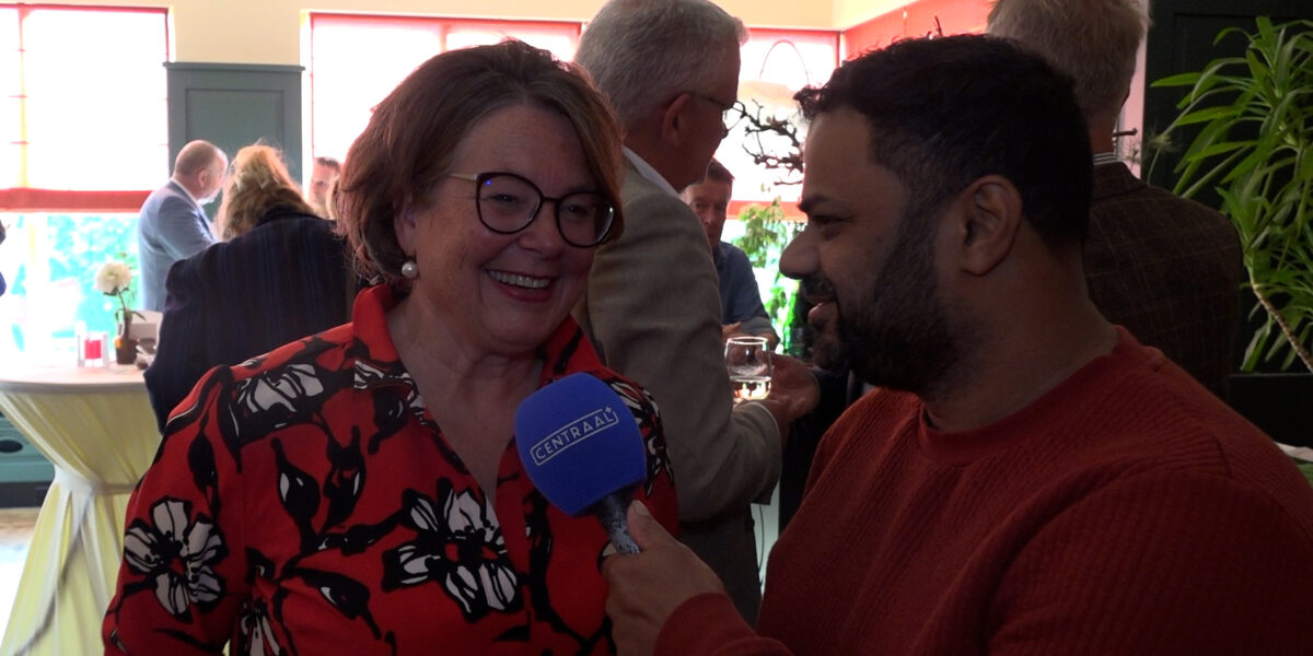 Rudo! bij het afscheid van wethouders Paul Olthof en Moniek van Sandick