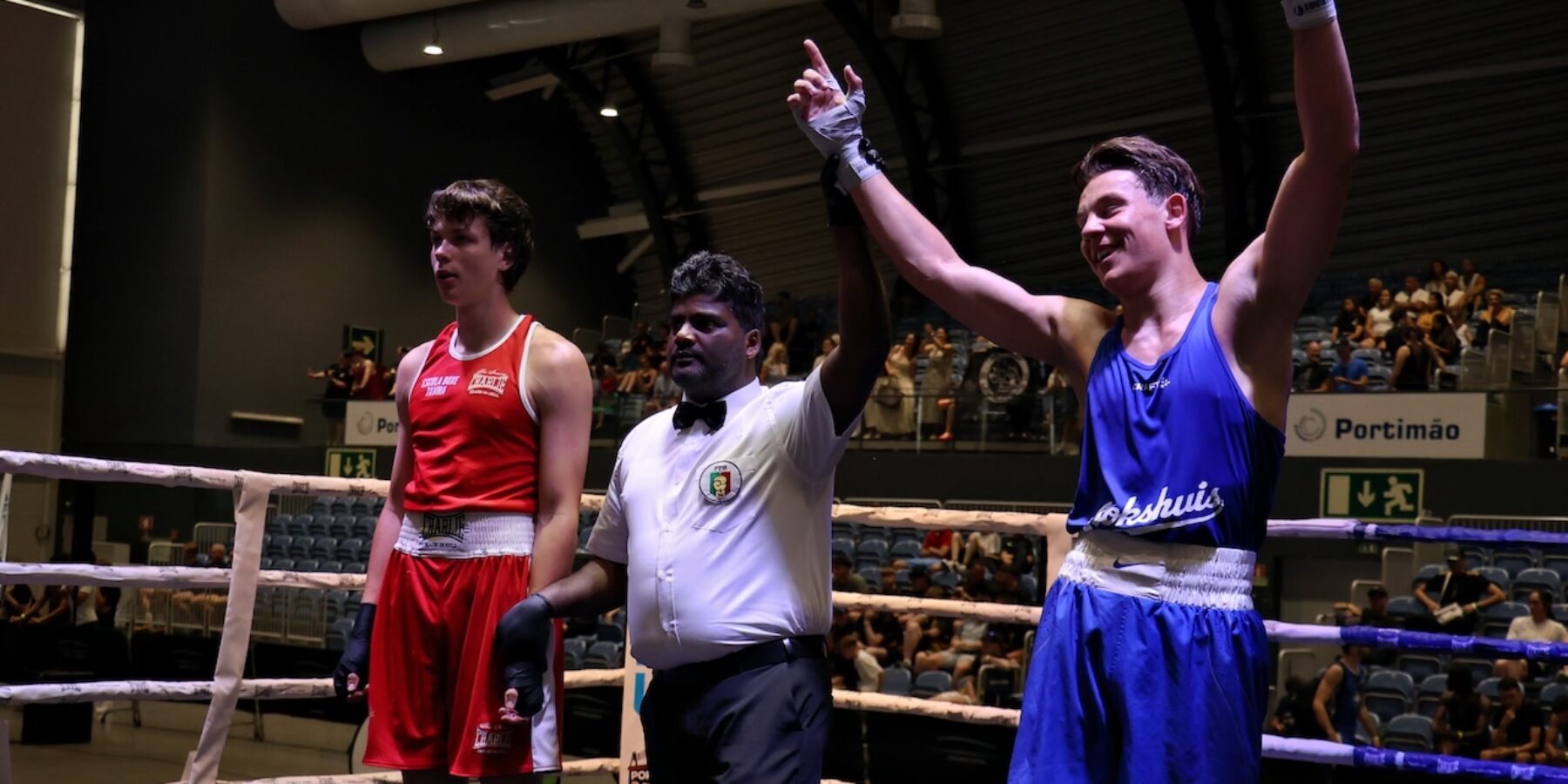 De Leidse bokser Jim Zirkzee in de ring bij de Portimao Box Cup 2026.