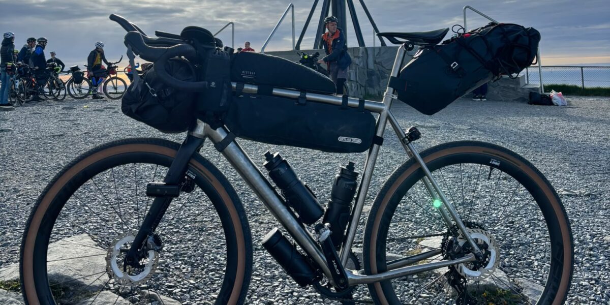 Wassenaarse Leon staakt fietstocht na heftige aanrijding in Finland