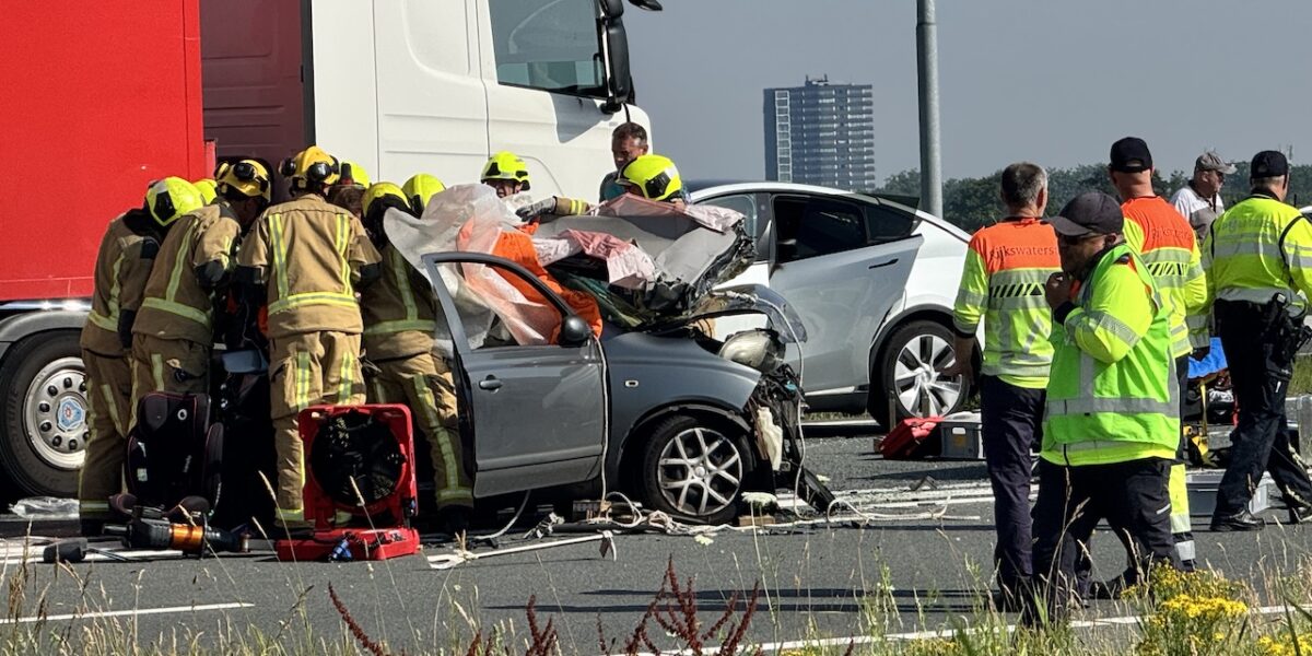 Meerdere gewonden bij groot ongeluk A4