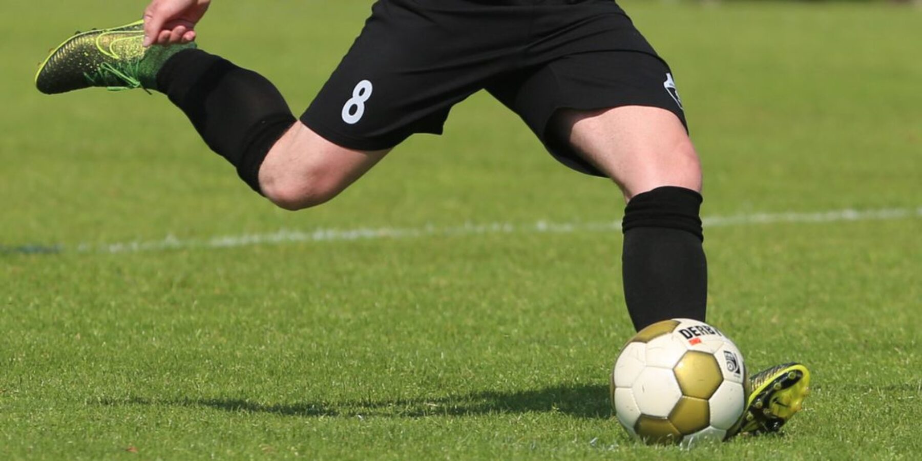 Penaltyreeks moet opnieuw omdat scheidsrechter goed genomen strafschop afkeurde