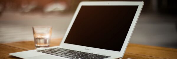 Bibliotheek Bollenstreek-Oegstgeest start op donderdag 2 juli met de cursus Klik & Tik.