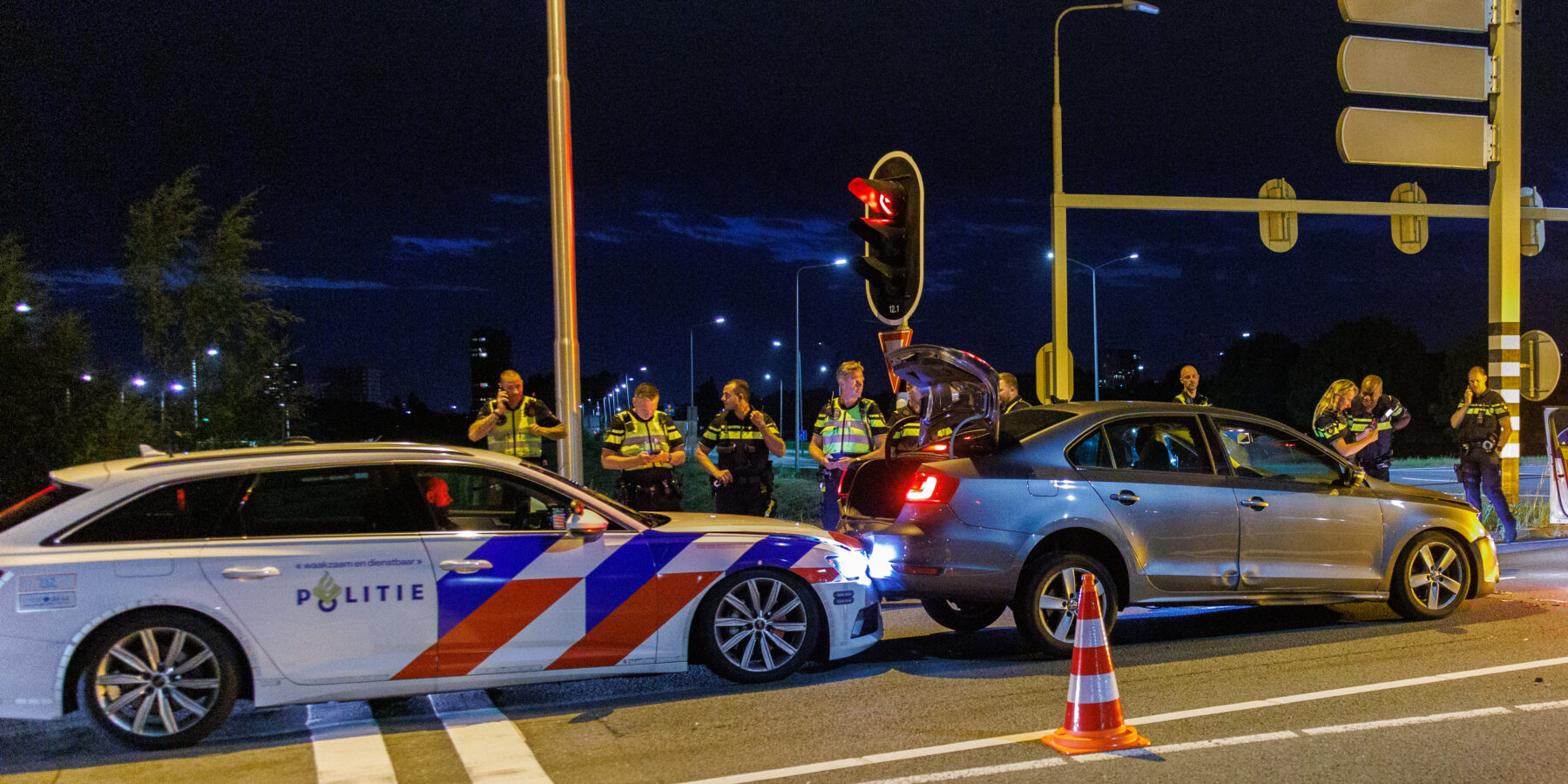 Auto achtervolging klemgereden N206 Leiden
