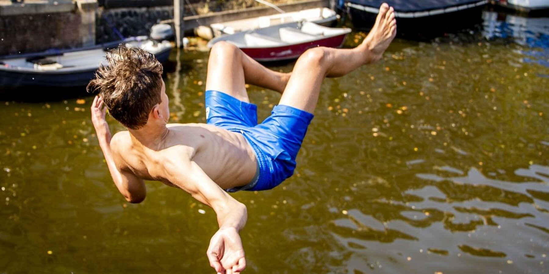 Plannen voor drijvend stadsbad in kanaal