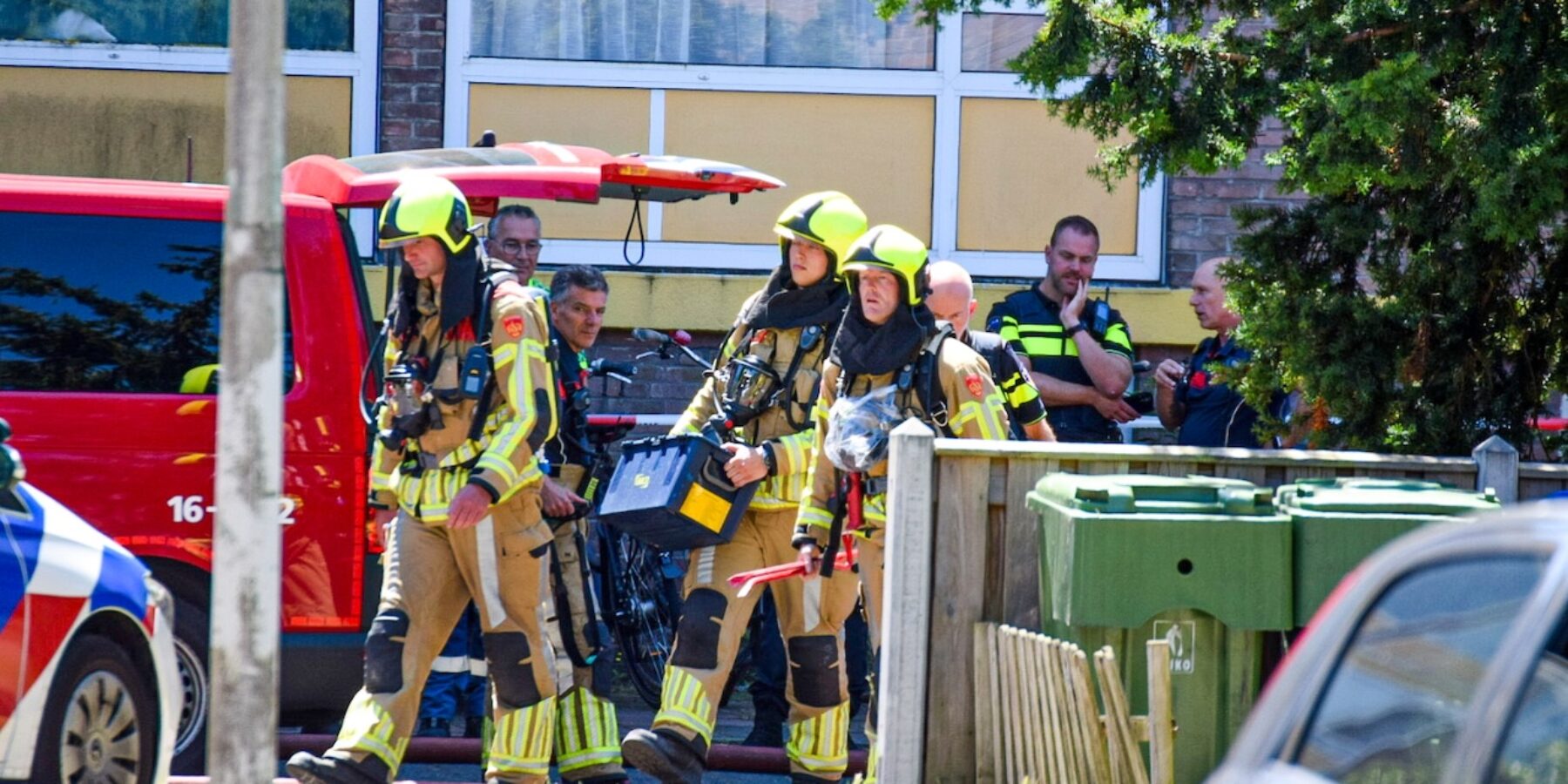 Burgemeester sluit woning en garageboxen Titus Brandsmalaan