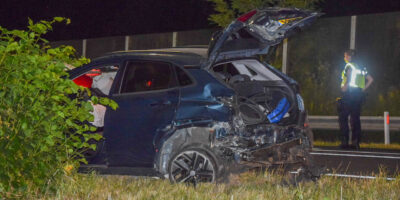 Man steelt auto en veroorzaakt ravage op N444 Oegstgeest