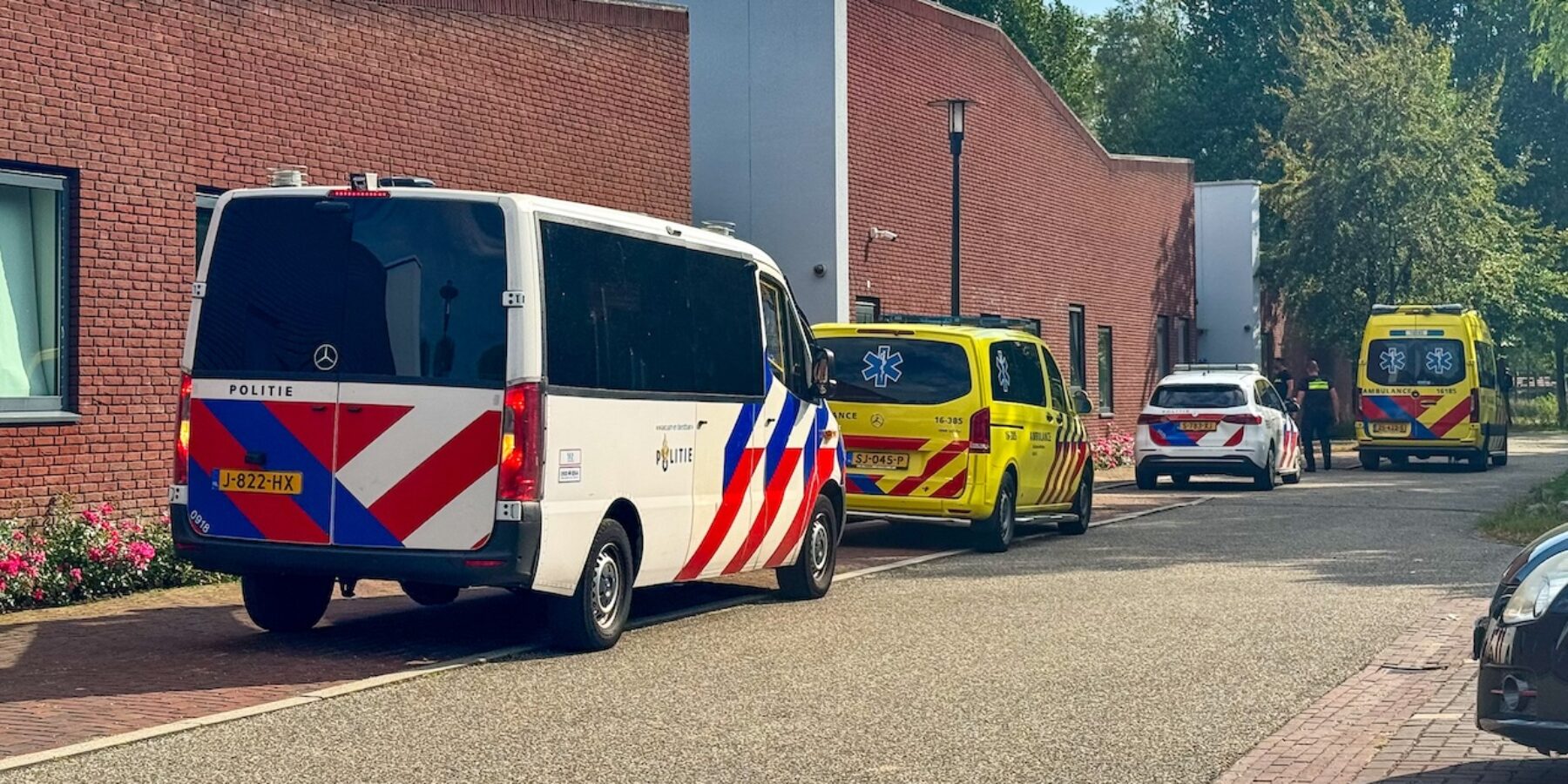 Hulpdiensten bij GGZ instelling Oegstgeest.