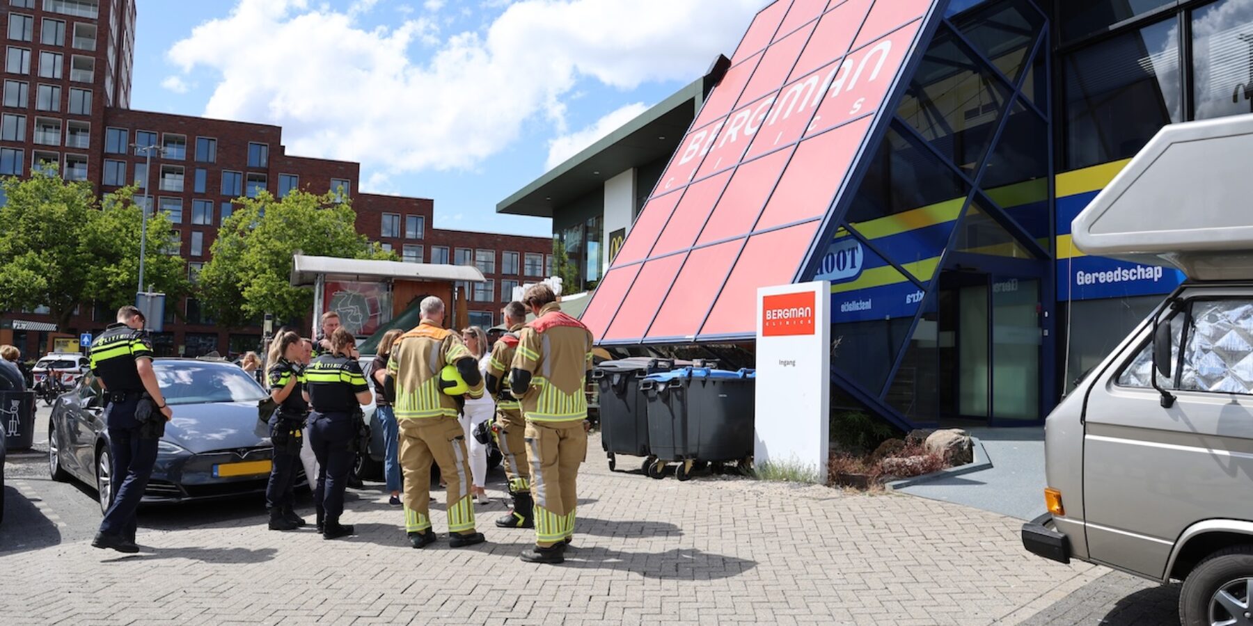 Brandweer opgeroepen na ongeval gevaarlijke stoffen