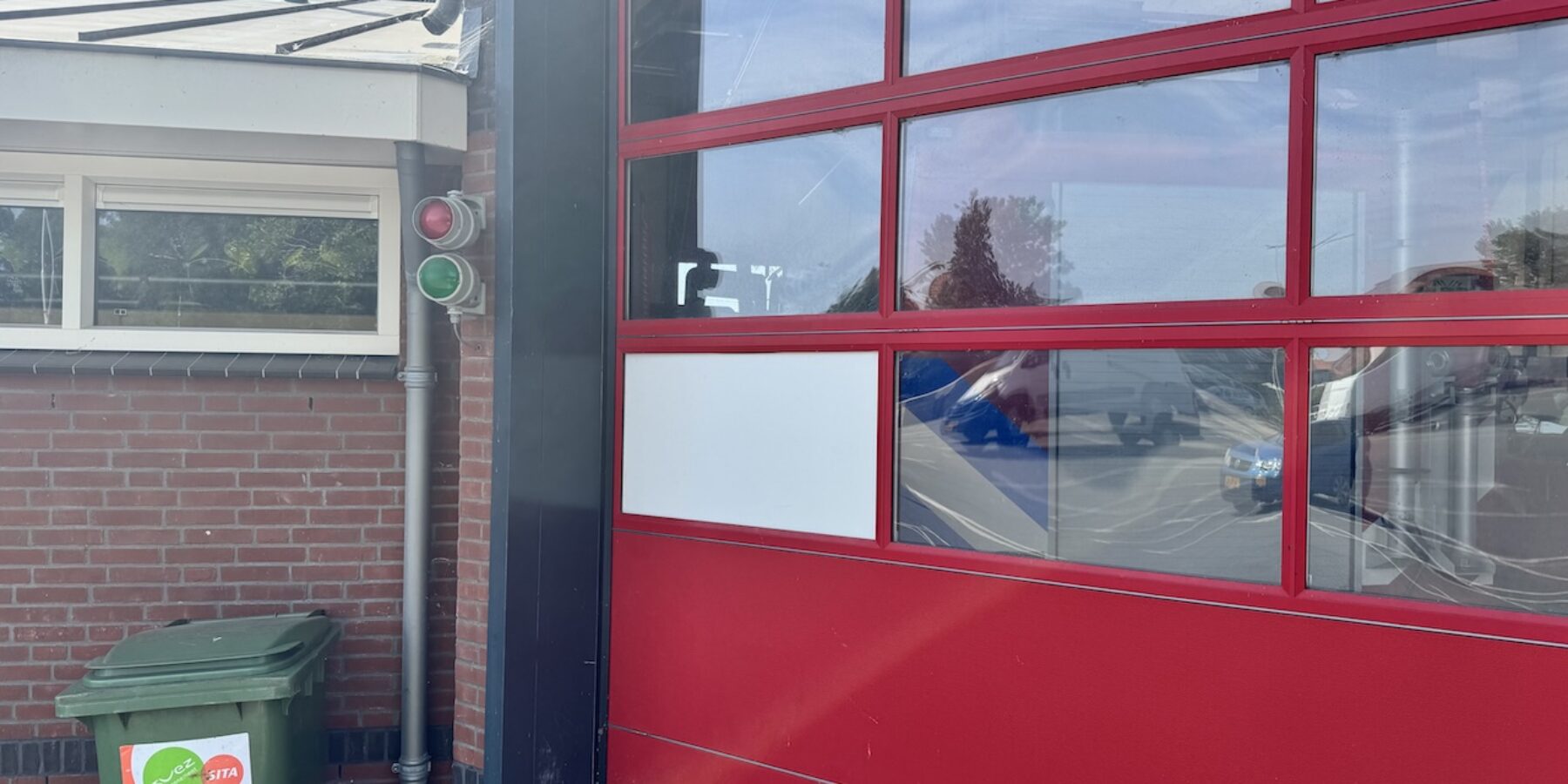 De brandweerkazerne in Rijpwetering.