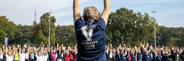 Vitality Clubs dagen 50-plussers uit om tegelijk in beweging te komen voor gezond brein