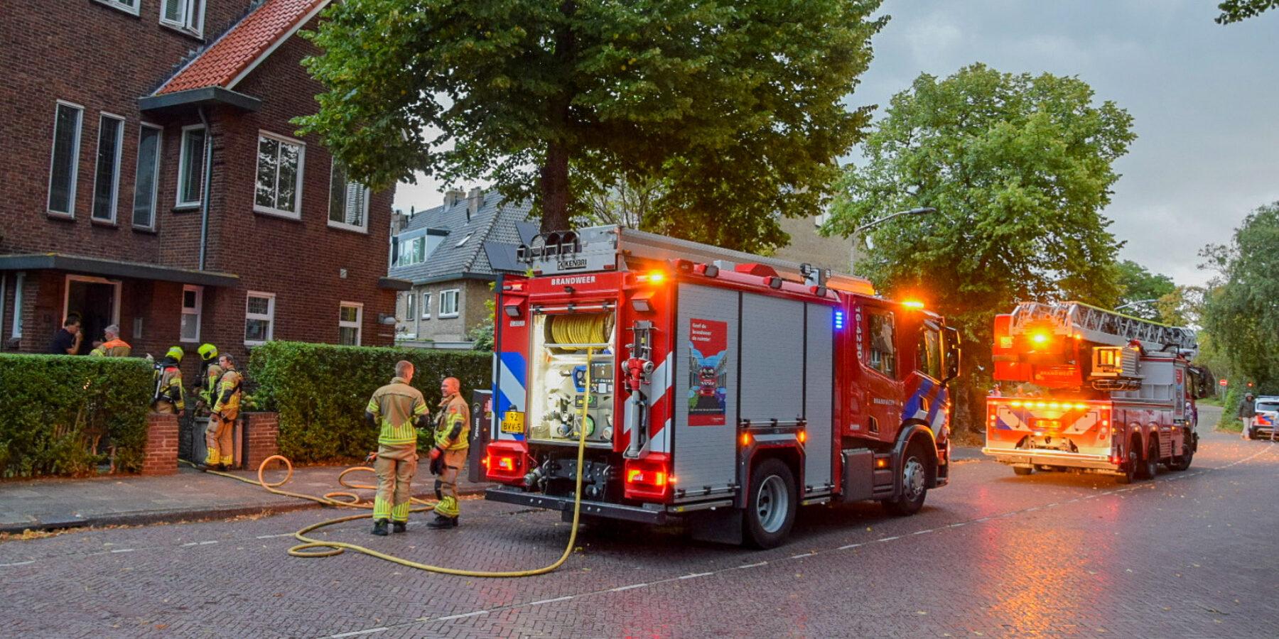 Brand in nieuwe sauna bij woning in Leiden (foto Regio Leiderdorp)