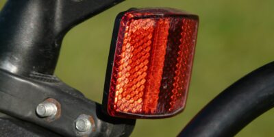 Voorschoten controleert op fietsen in Schoolstraat