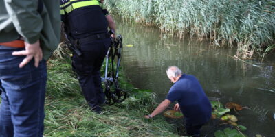parkeerongeluk voorbijganger in water Ommedijkseweg