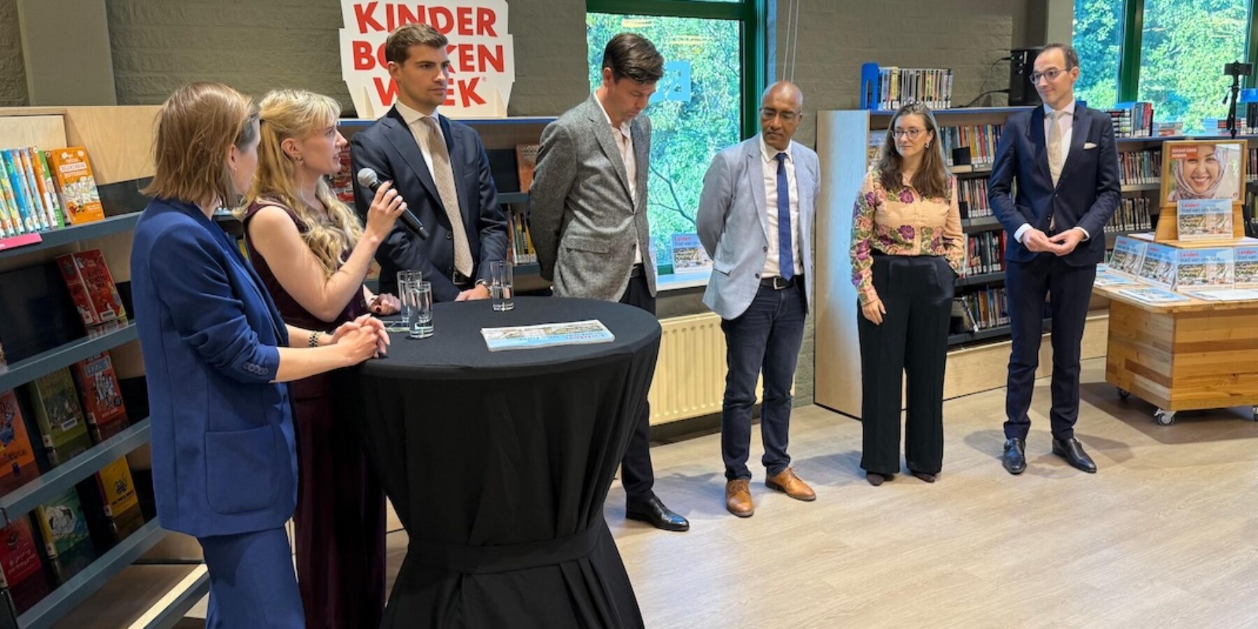De nieuwe wethouders van de gemeente Leiden.
