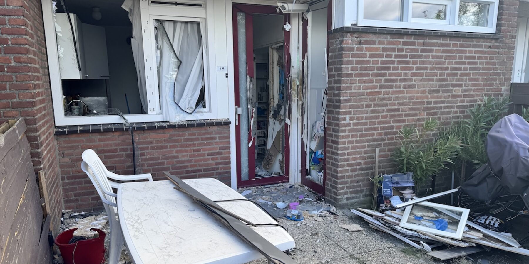 Enorme ravage na explosie Schubertlaan Leiden.