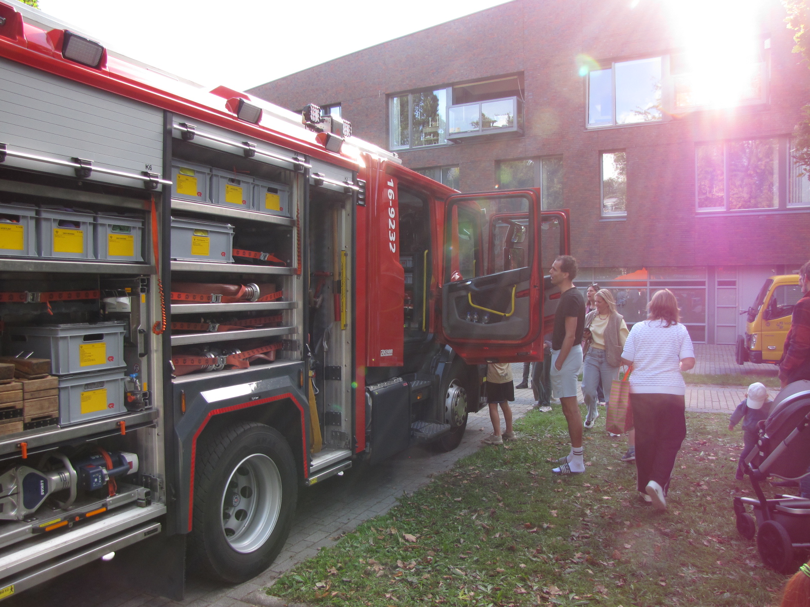 En de brandweer. (Foto: Centraal+ / Paul Aalbers)