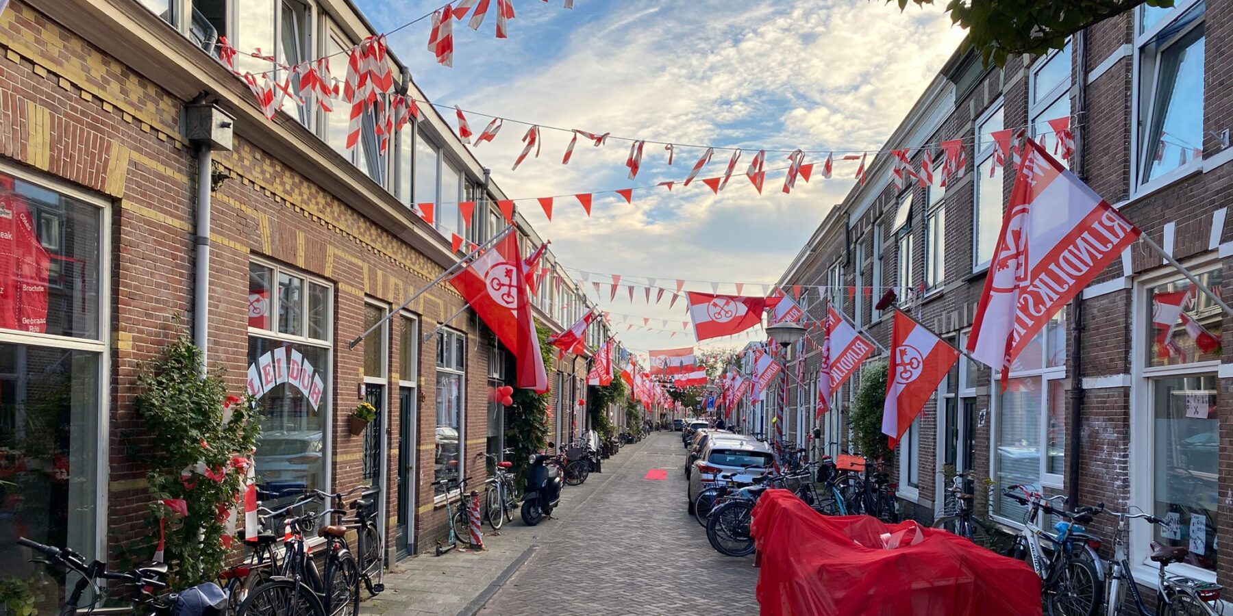 3 October Vereeniging zoekt 'Ontzet Talent' versierde straat Leidens Ontzet