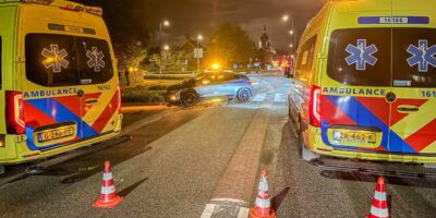 Hoge Rijndijk in Zoeterwoude afgezet na ongeval.